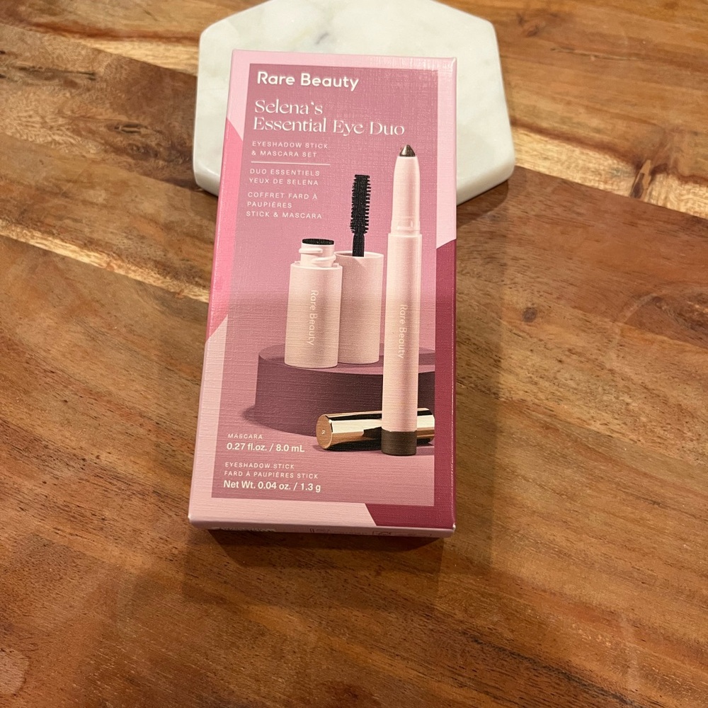 Rare Beauty Selena’s Essential Eye Duo